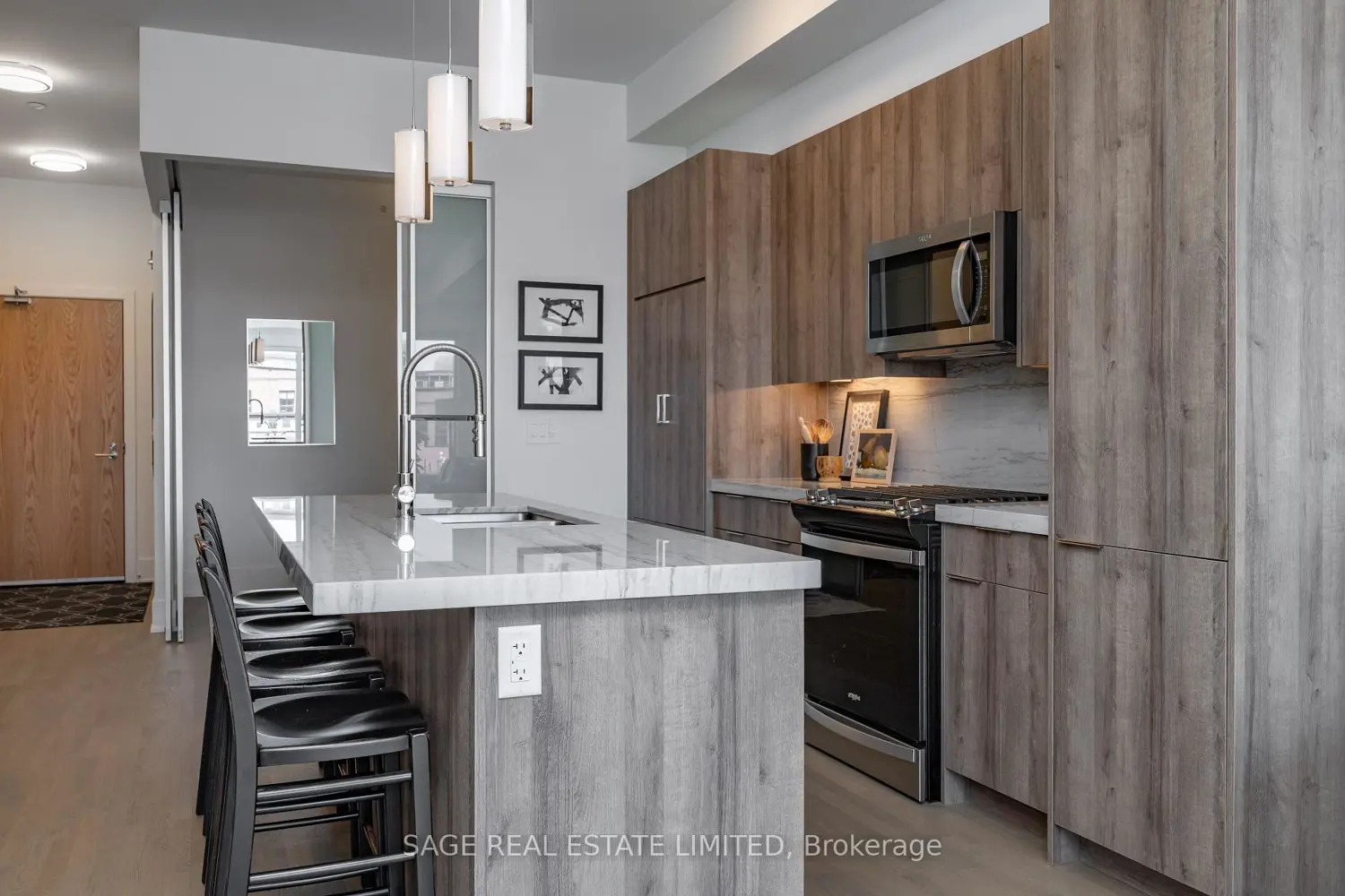 Additional image 6 of 495 Logan Avenue 405