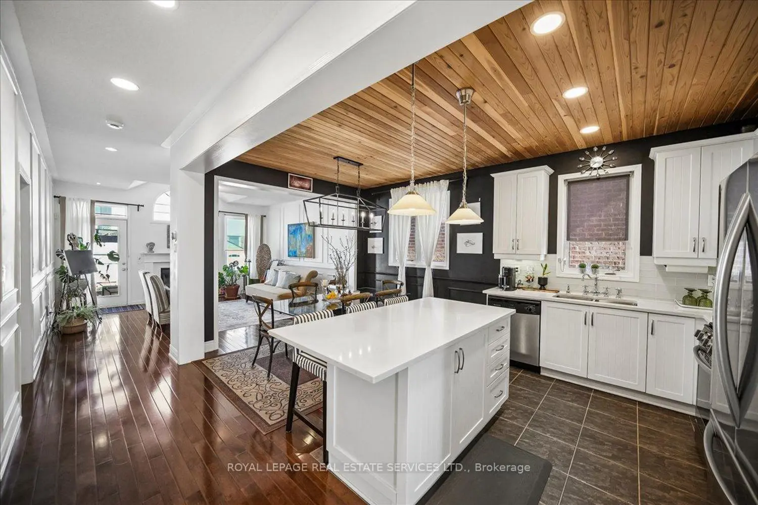 693 Savoline Boulevard photo 3