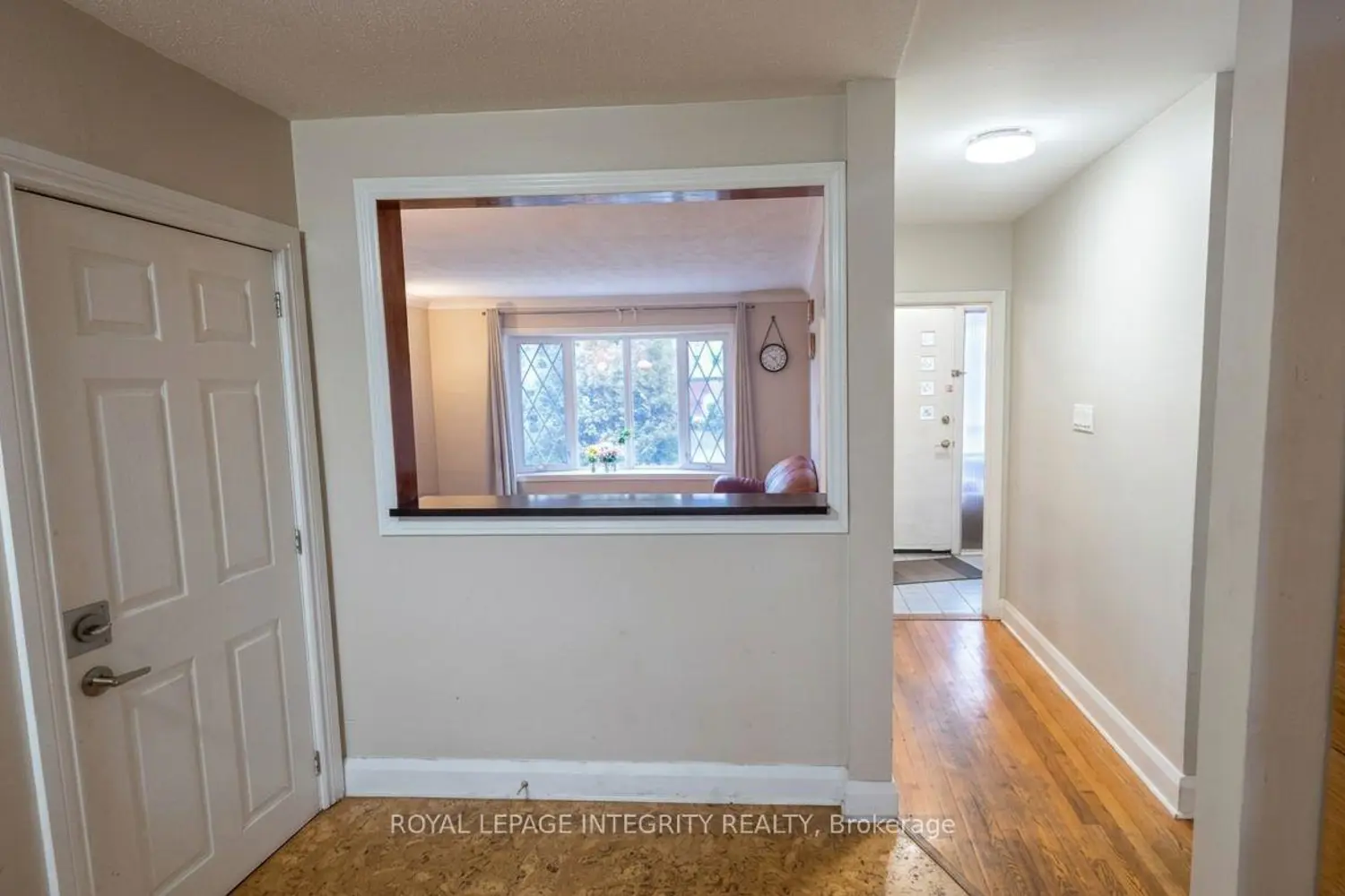 176 Oakridge Boulevard photo 5