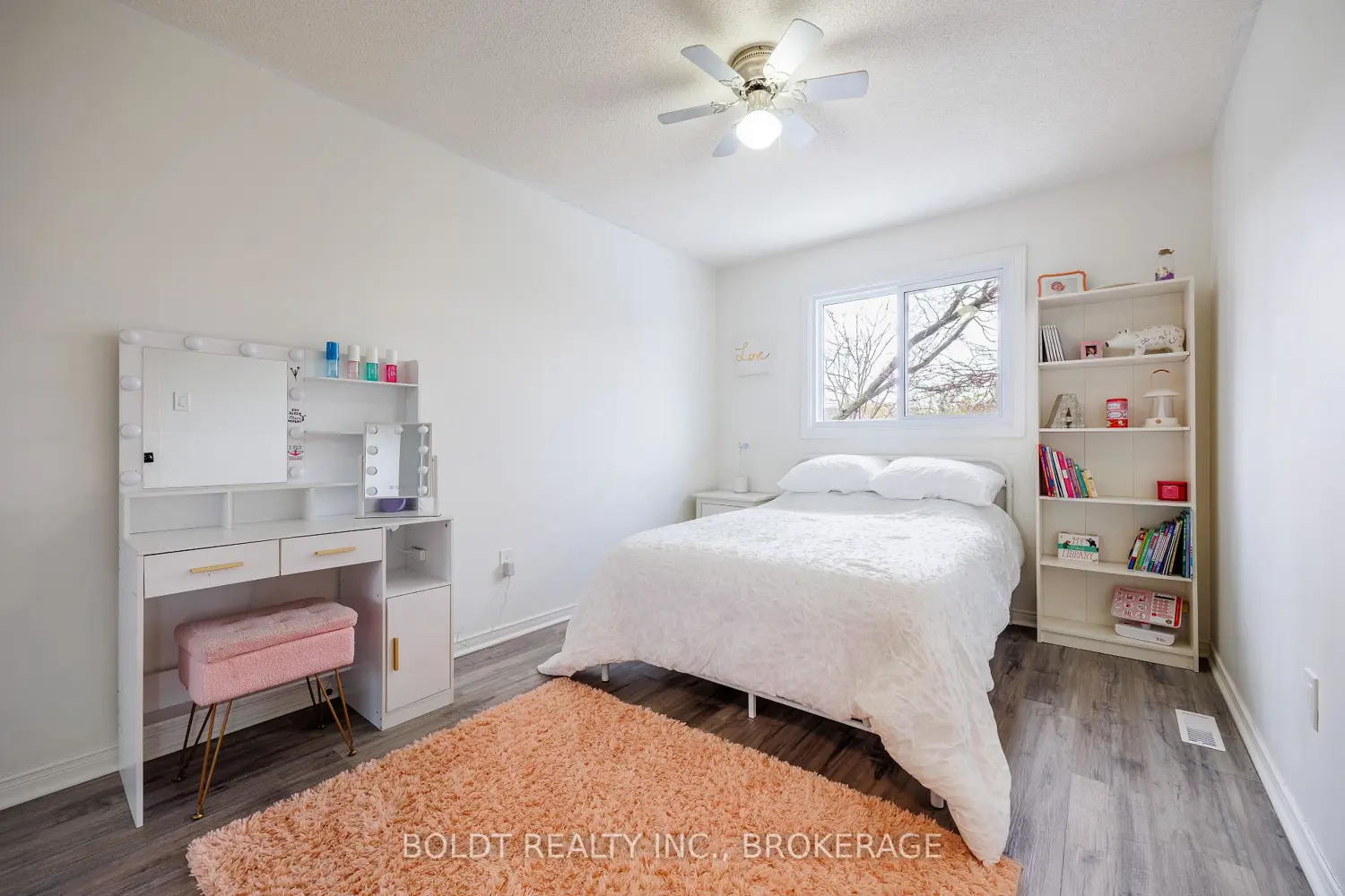 Additional image 5 of 5080 Mantree Court