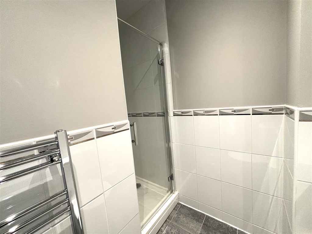 Additional image 16 of 3 bed town house to rentKnutsford Road, Alderley Edge, Cheshire SK9
