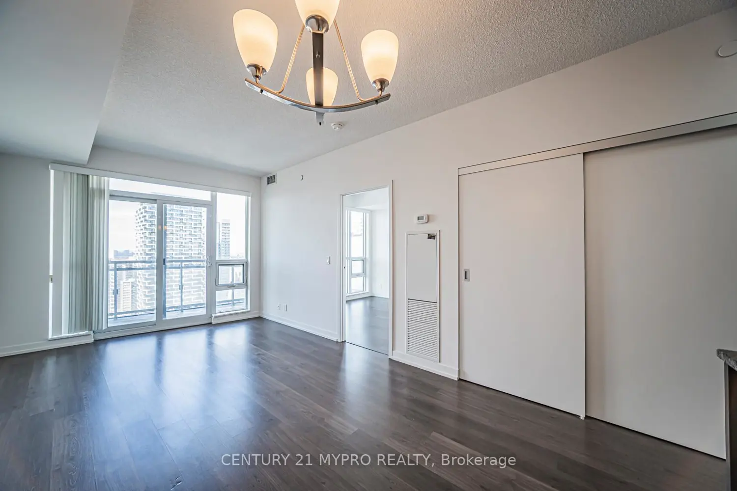 Additional image 6 of 89 Dunfield Avenue 2803