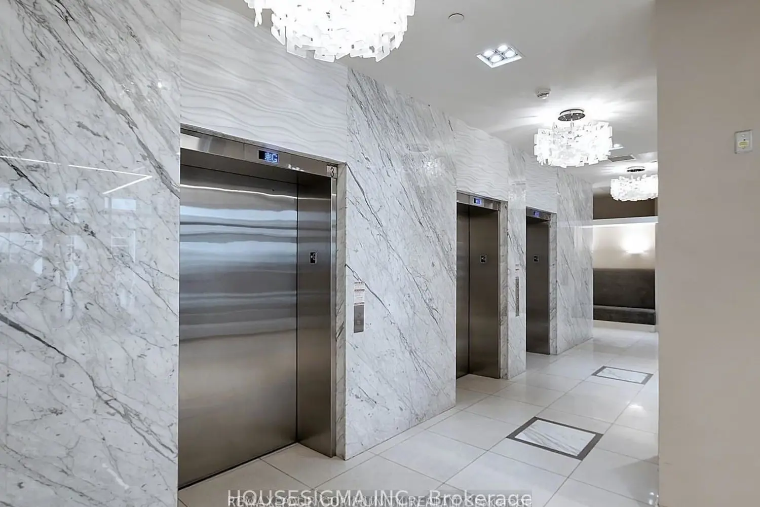 Additional image 18 of 9618 Yonge Street 318
