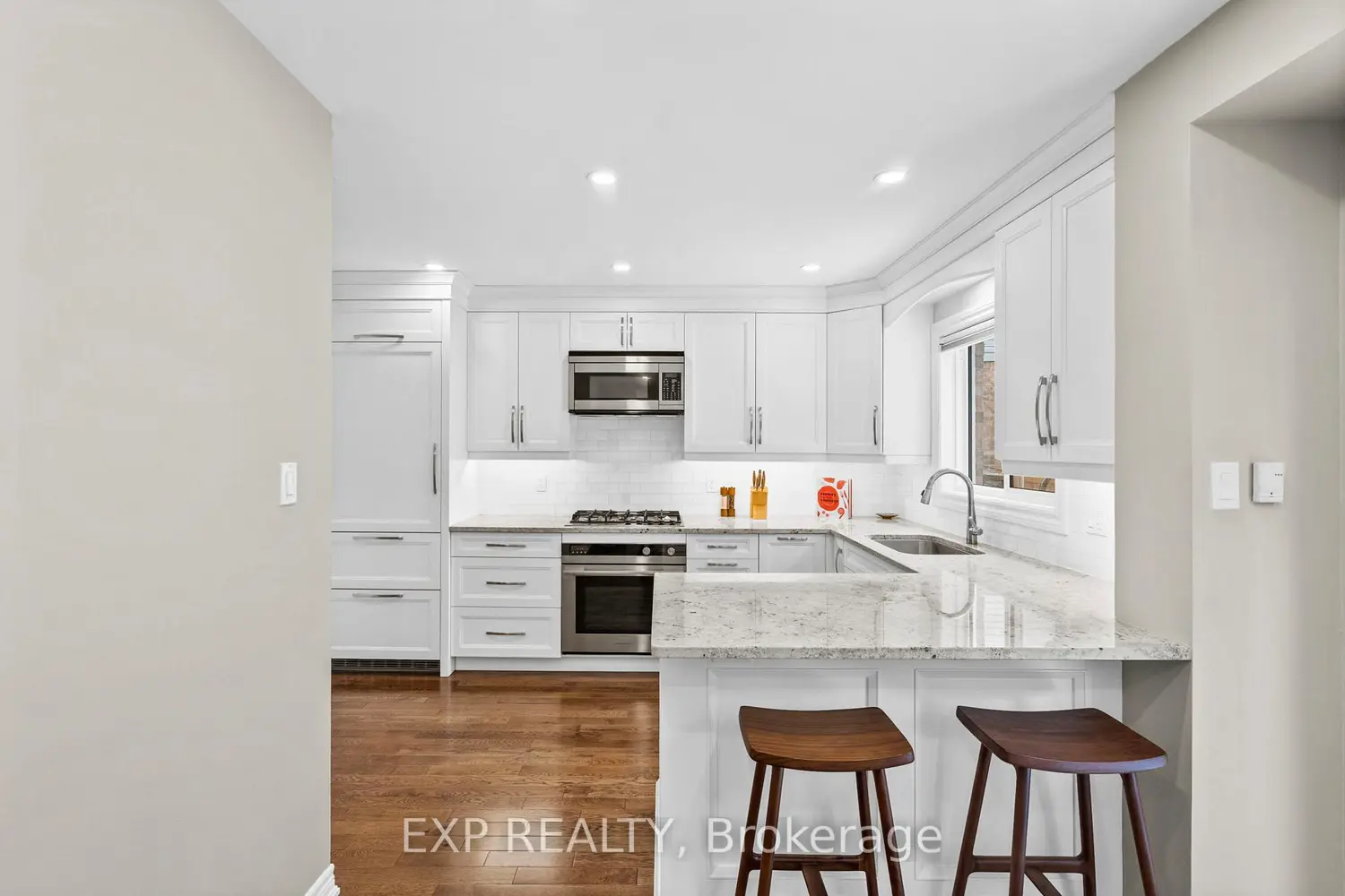 Additional image 6 of 2555 Thomas Street 70