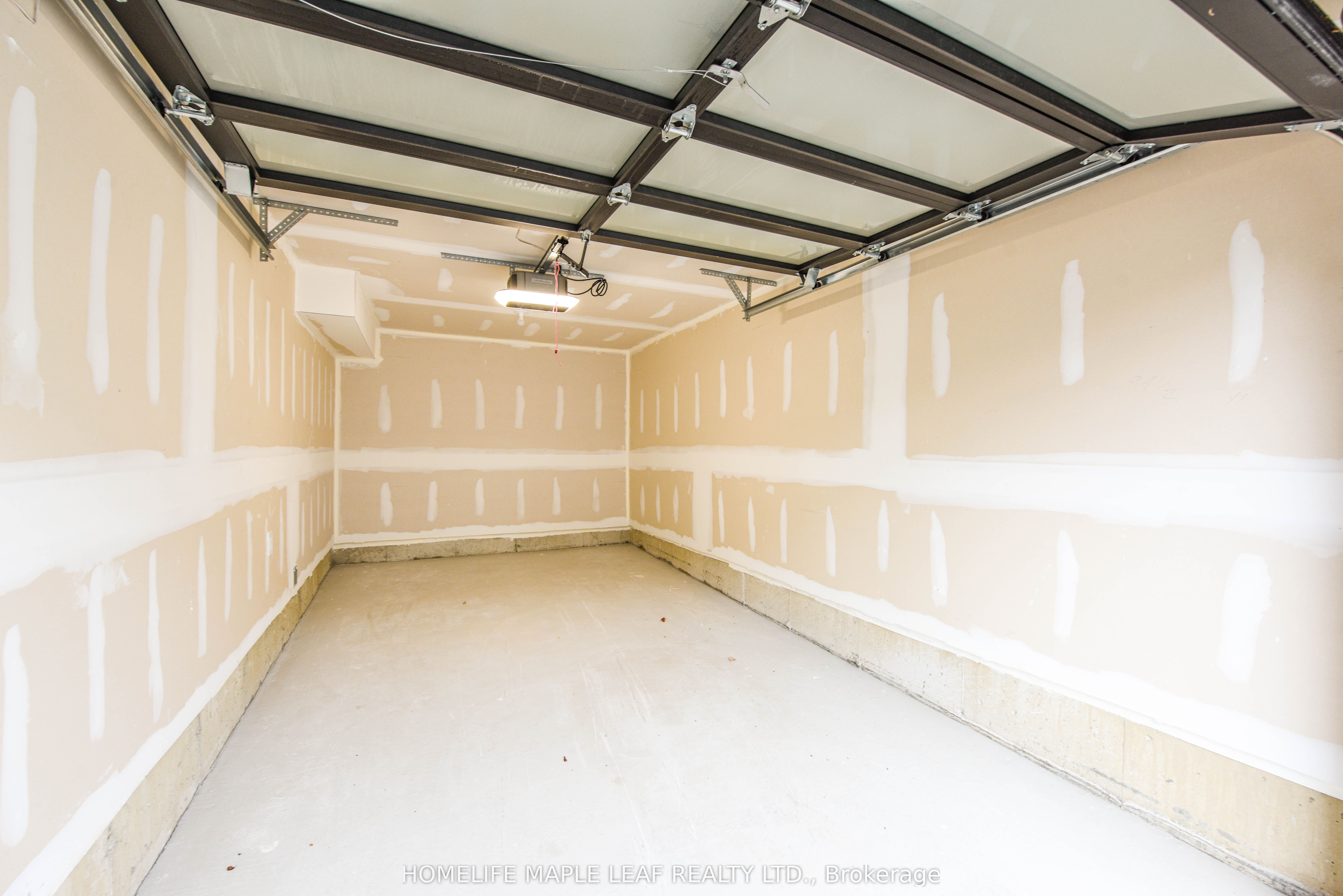 Additional image 2 of 206-30 Halliford Place, Brampton, ON, L6P 4R1