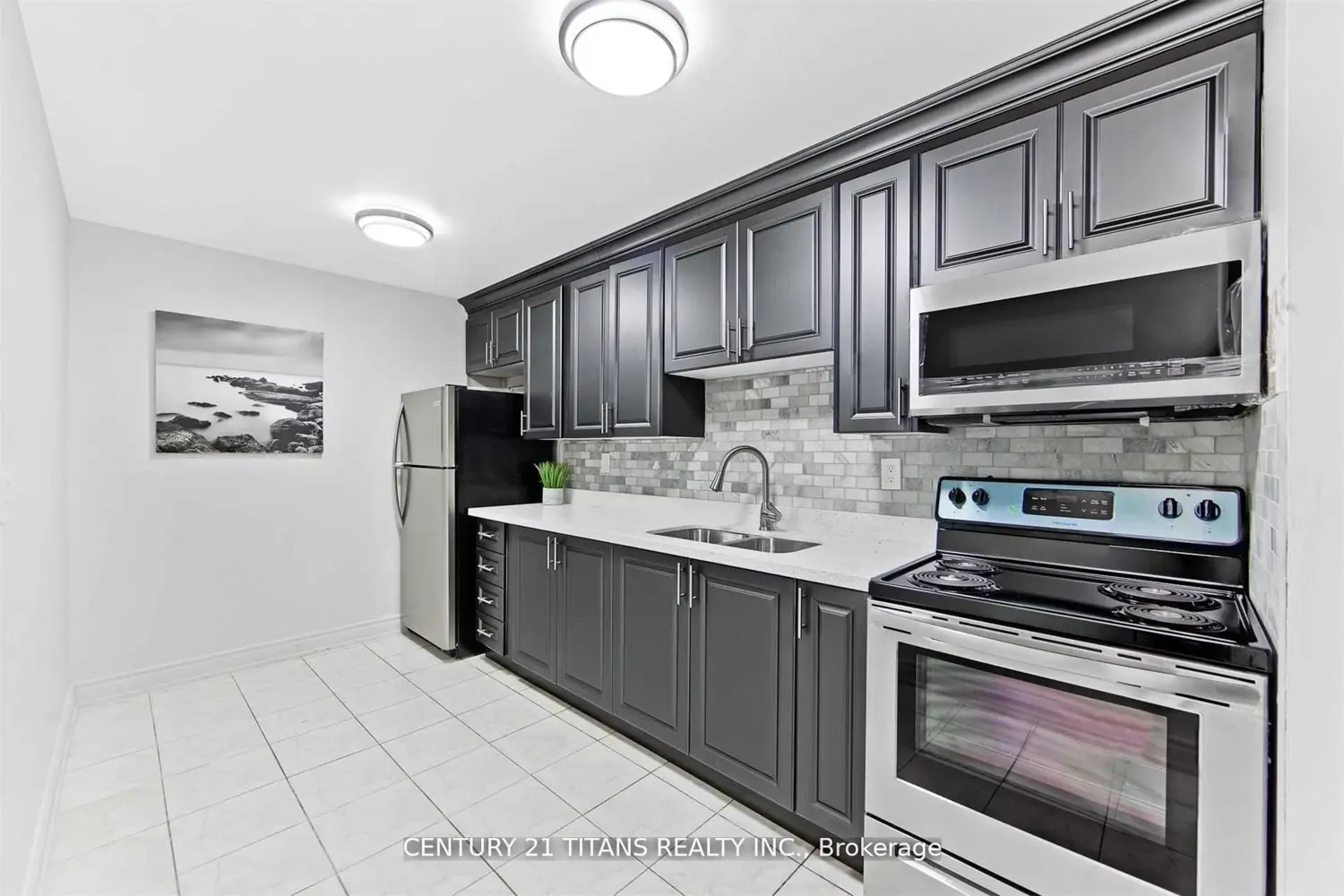 Additional image 4 of 4064 Lawrence Avenue 510
