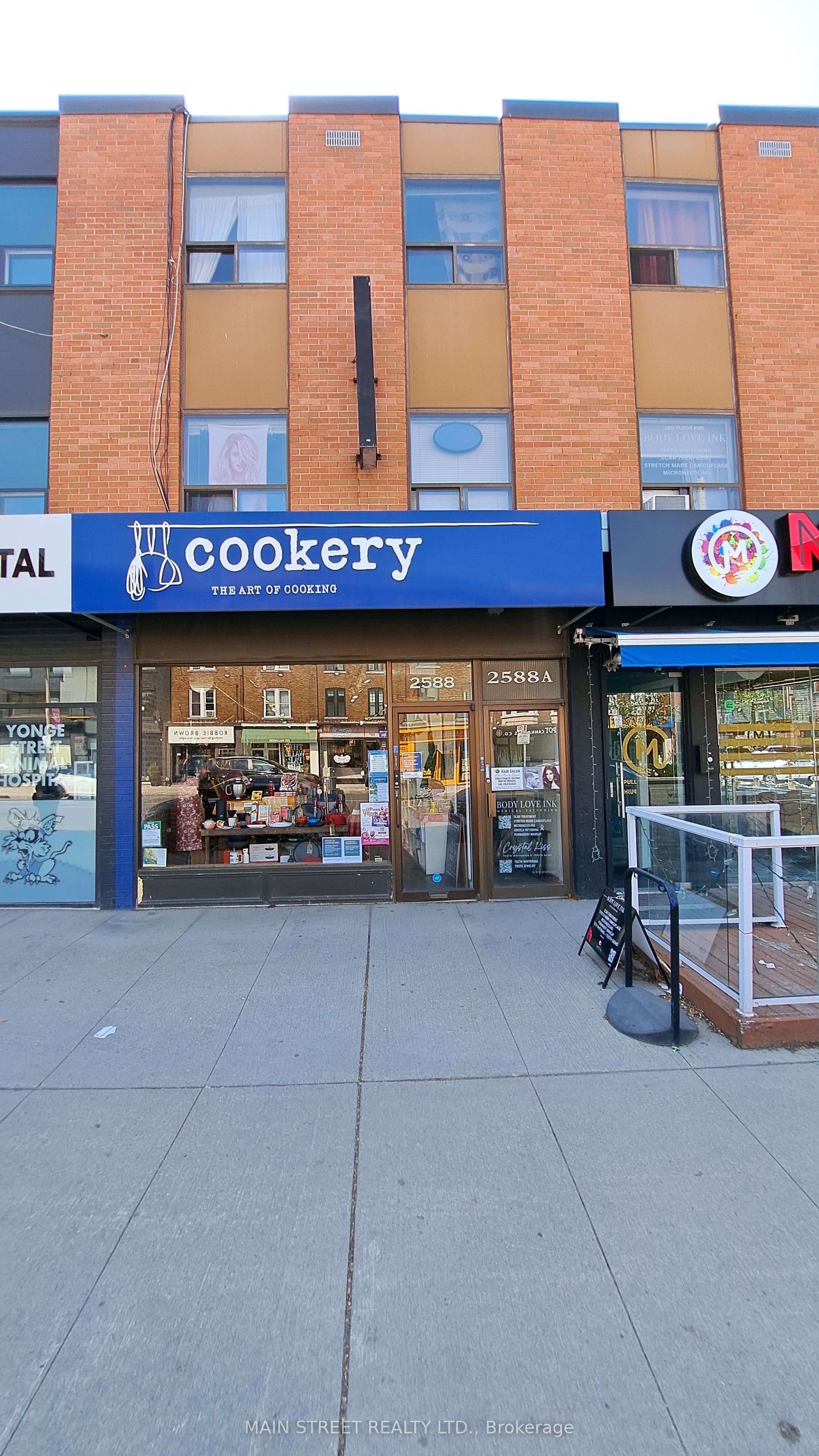 Additional image 6 of 2588 & 2590 Yonge Street, Toronto, ON, M4P 2J3