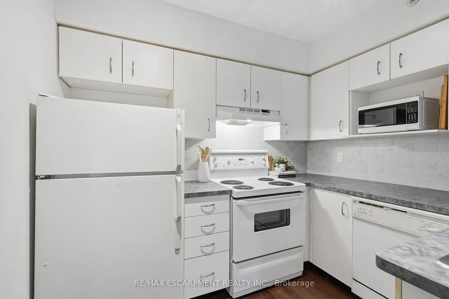 Additional image 6 of 4015 Kilmer Drive 308