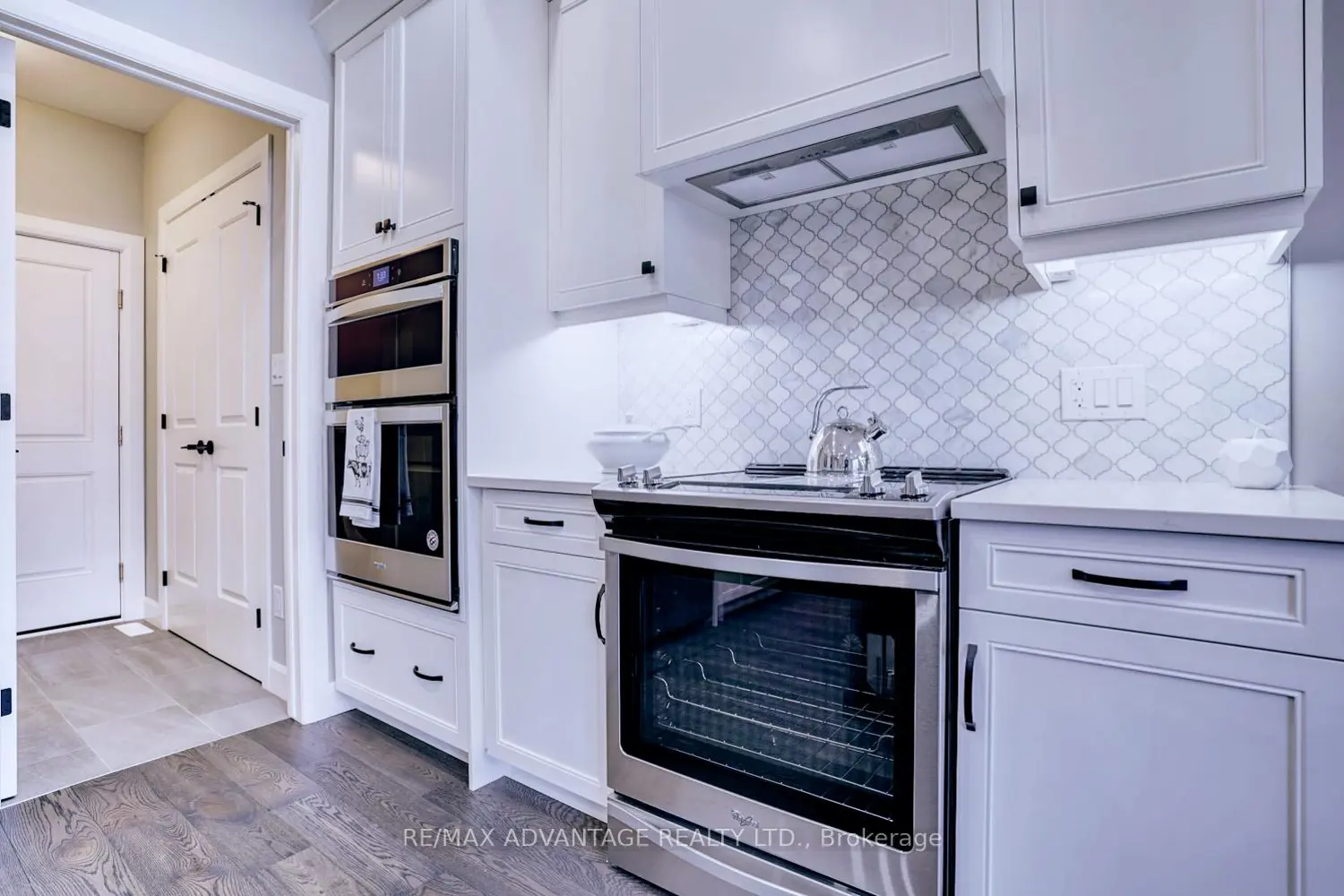 Additional image 8 of 2650 Buroak Drive 54