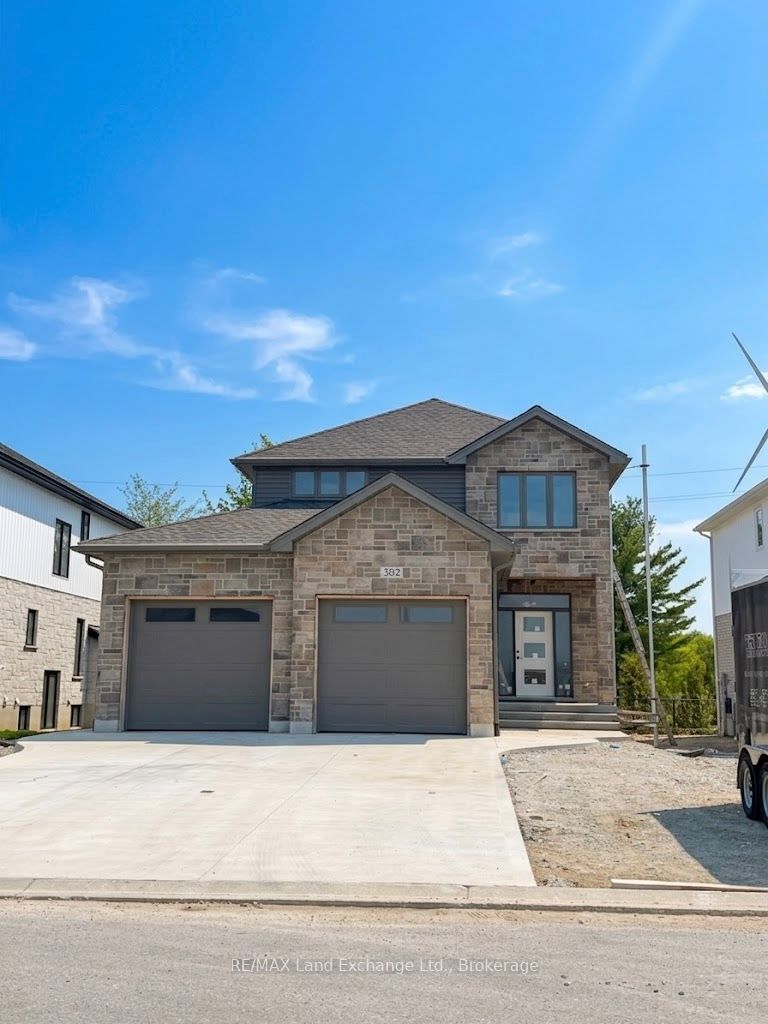 382 Frances Street, Saugeen Shores, ON, N0H 2C3