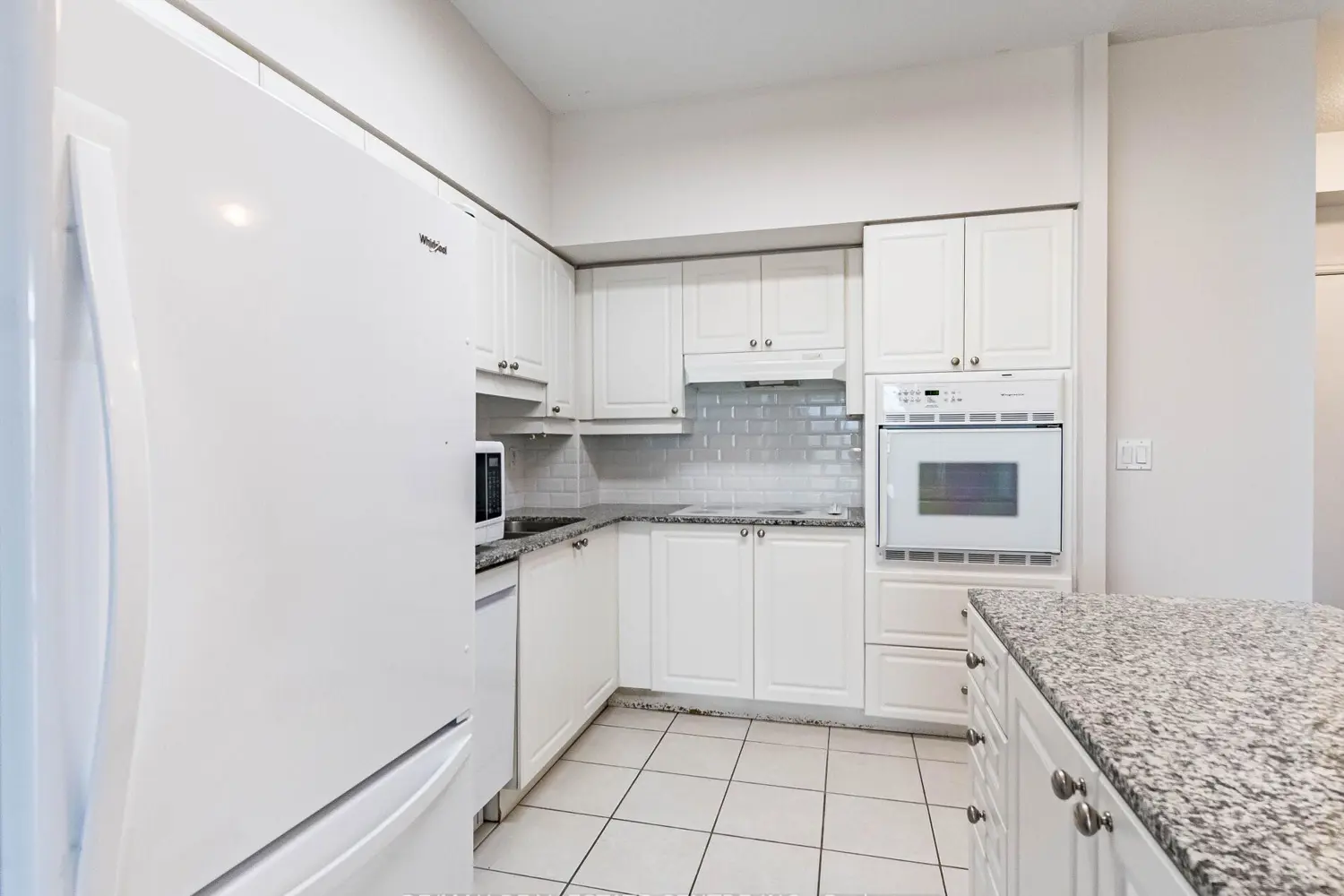 Additional image 4 of 810 Scollard Court 309