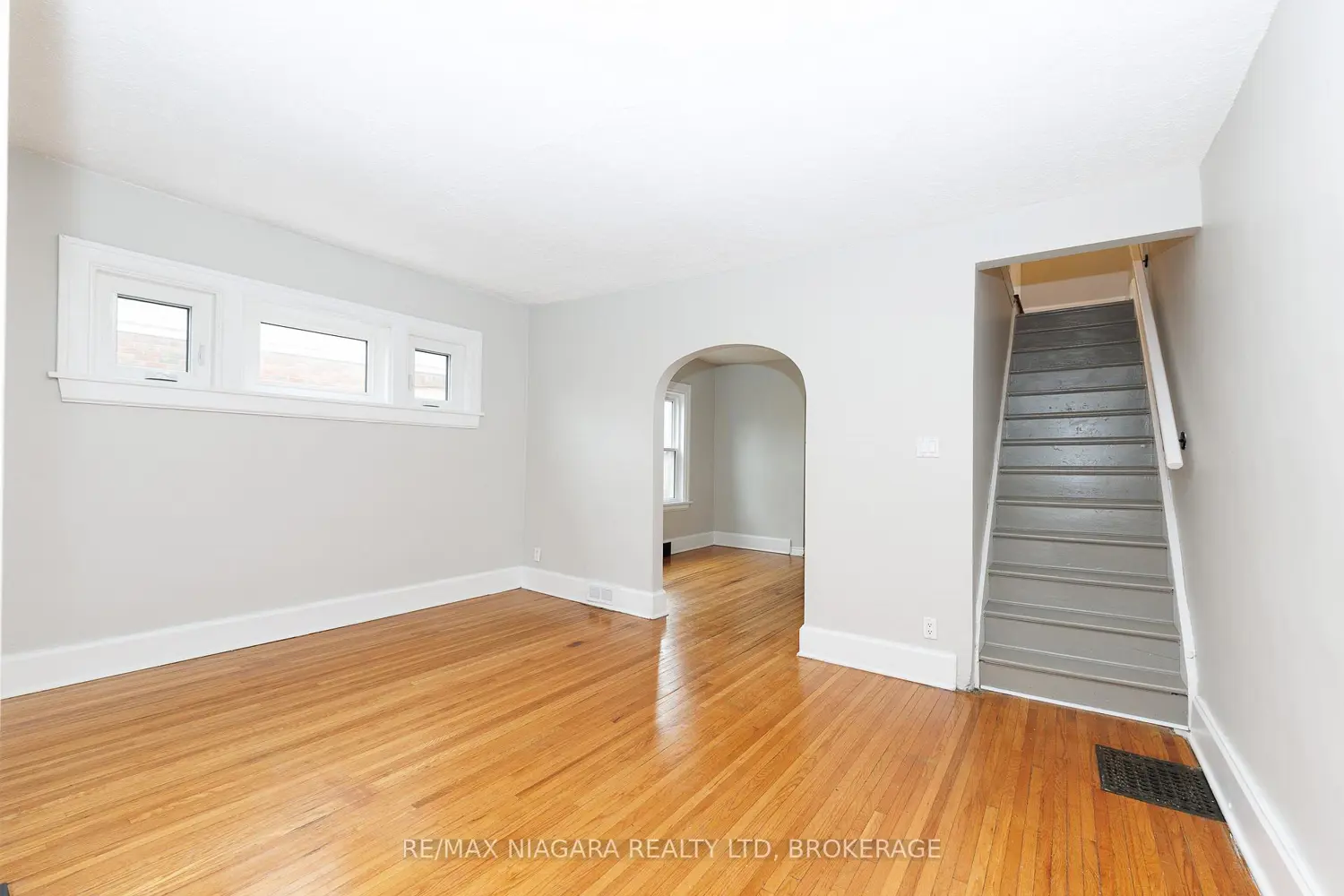 Additional image 6 of 5015 Fifth Avenue