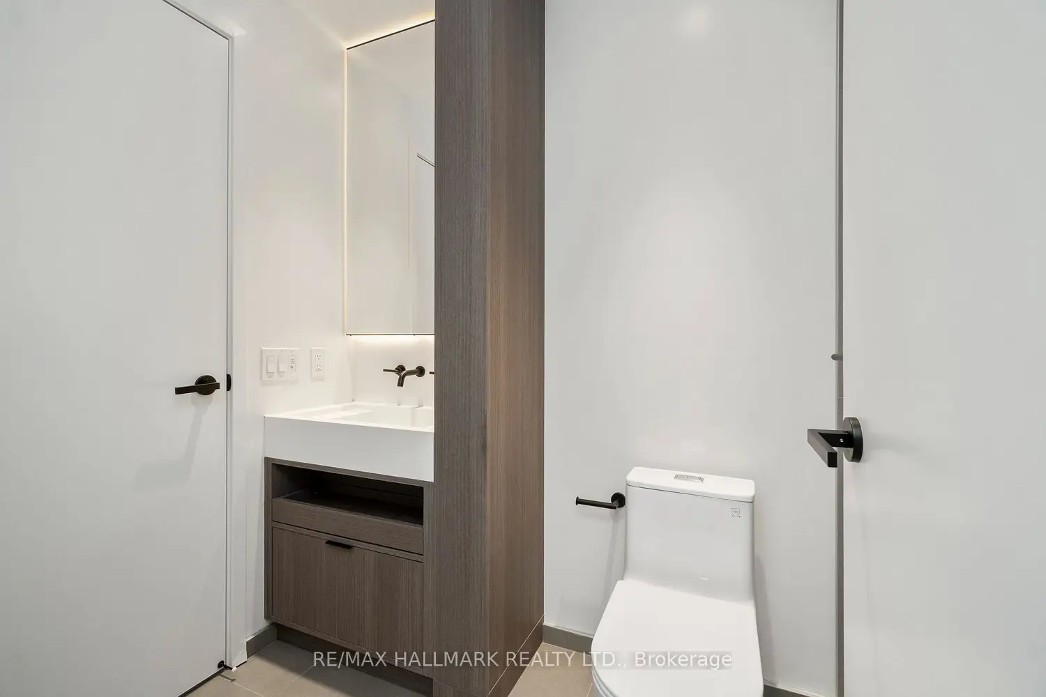 Additional image 14 of 55 Charles Street 1310