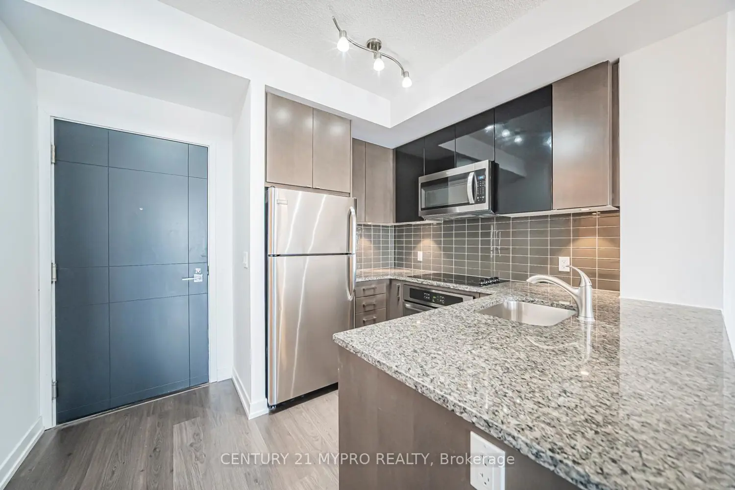 Additional image 4 of 89 Dunfield Avenue 2803