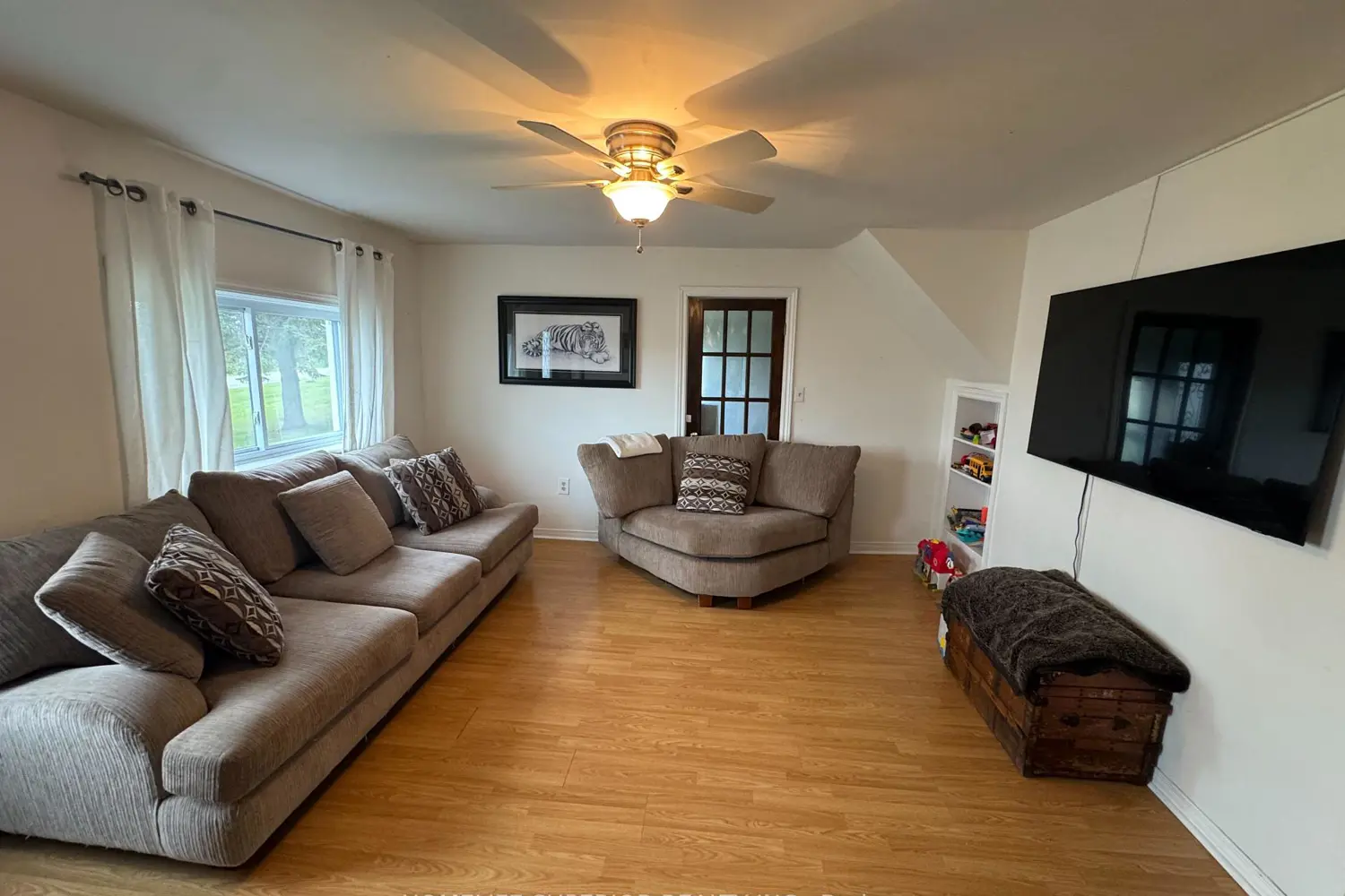 1029 St. Marks Road photo 5