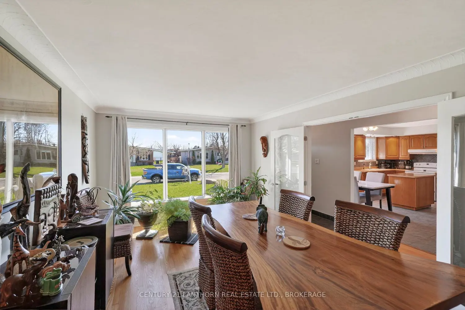 Additional image 3 of 417 Beach Avenue
