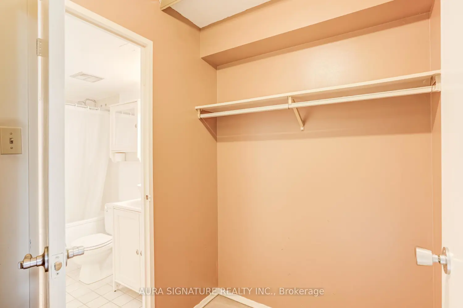 Additional image 16 of 3077 Weston Road 401