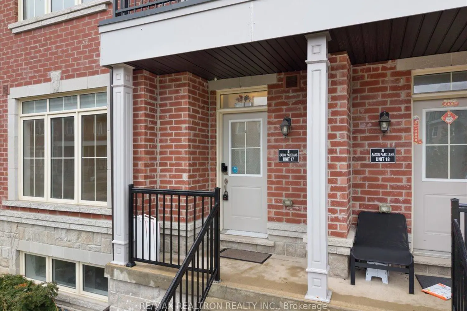 8 Eaton Park Lane 17