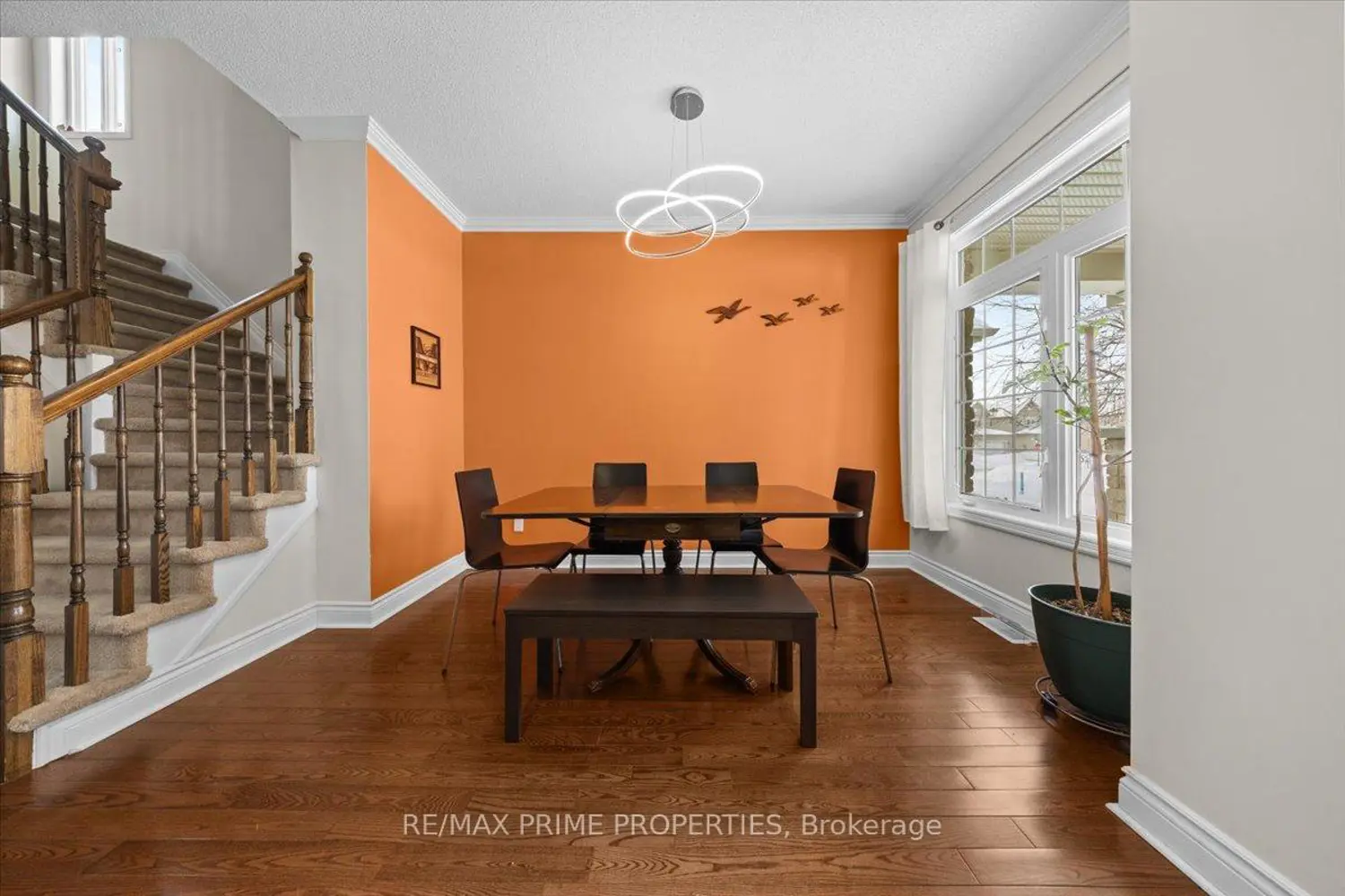 108 Jade Street photo 3
