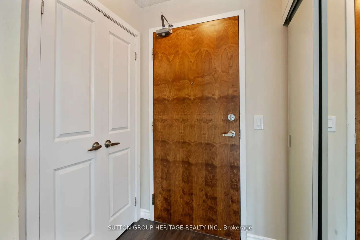 Additional image 4 of 1235 Bayly Street 213
