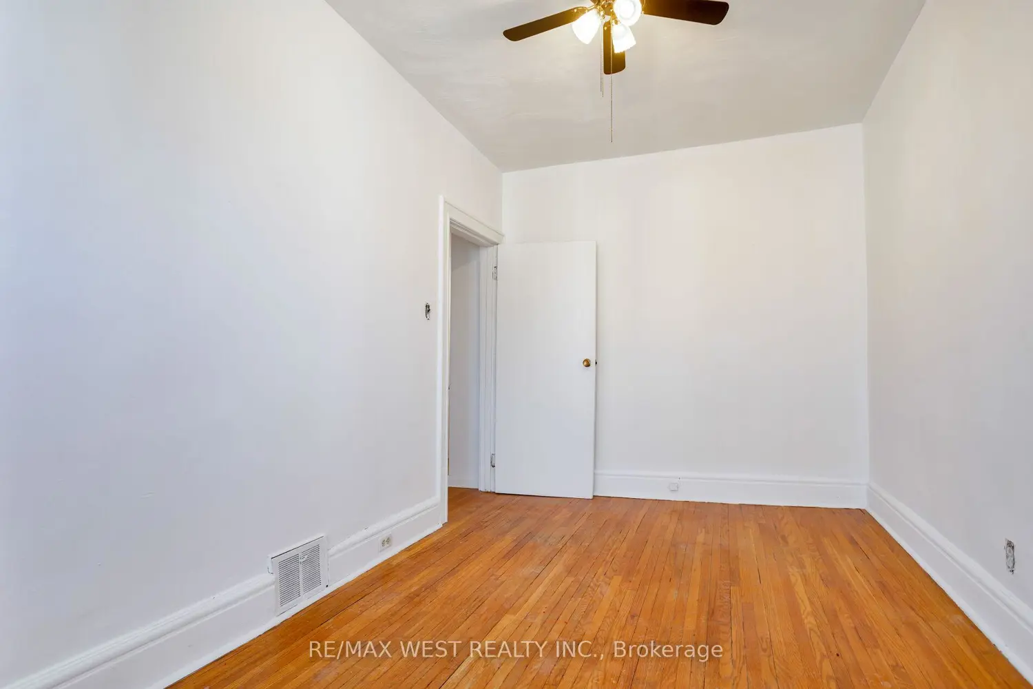 Additional image 8 of 39 Noble Street