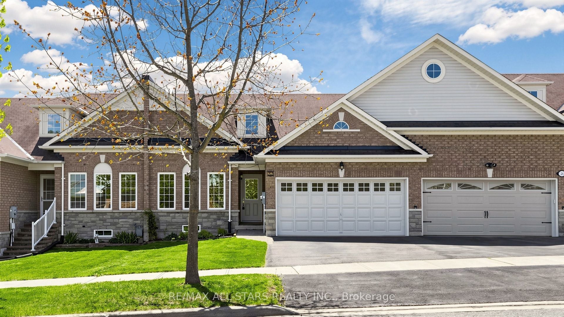 22 Geo Izatt Drive, Uxbridge, ON, L9P 0A4