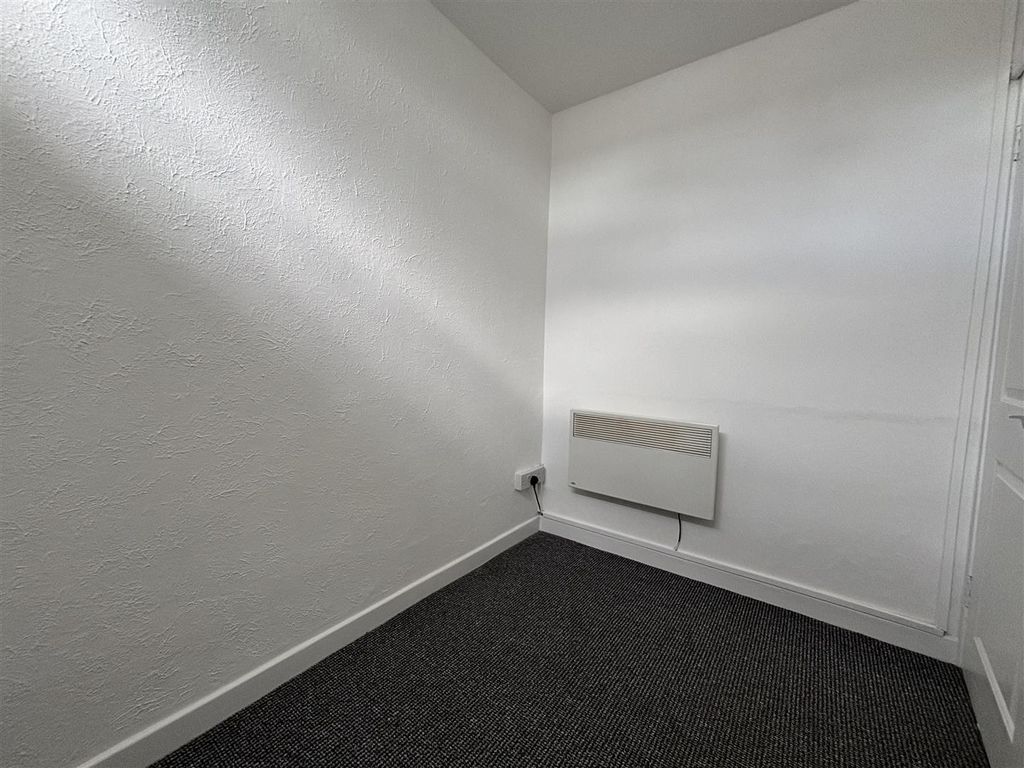 Additional image 5 of 2 bed flat to rentHigh Street, Connahs Quay CH5