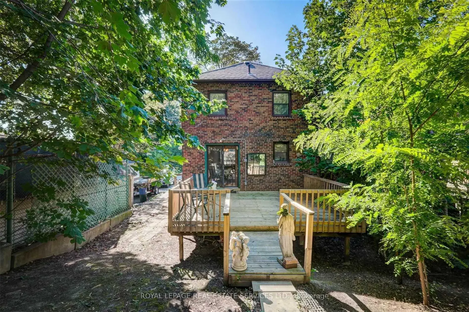Additional image 16 of 21 Lorindale Avenue