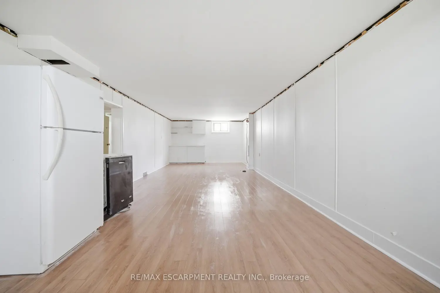 Additional image 16 of 36 Woodelm Drive