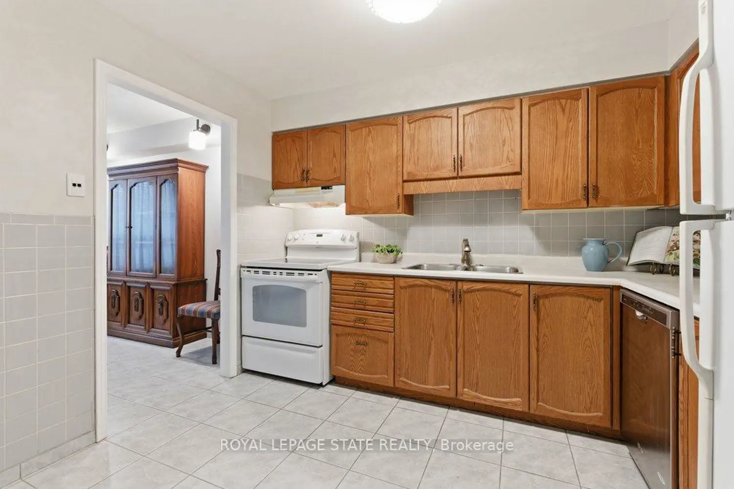 Additional image 15 of 966 Queenston Road 302