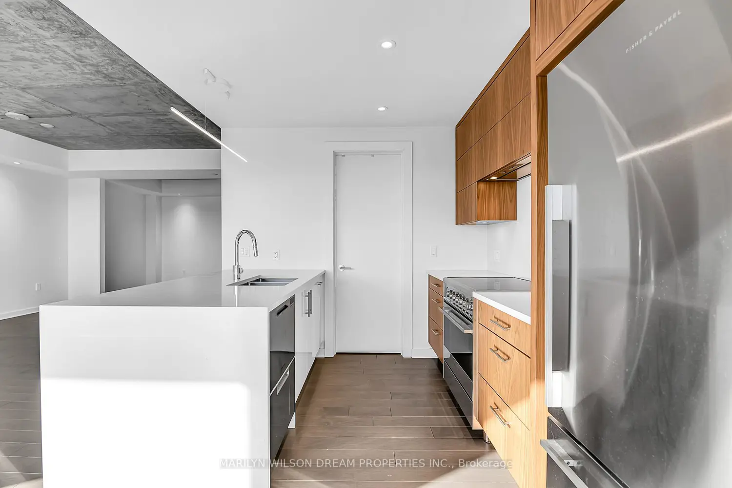 Additional image 8 of 135 Barrette Street 601