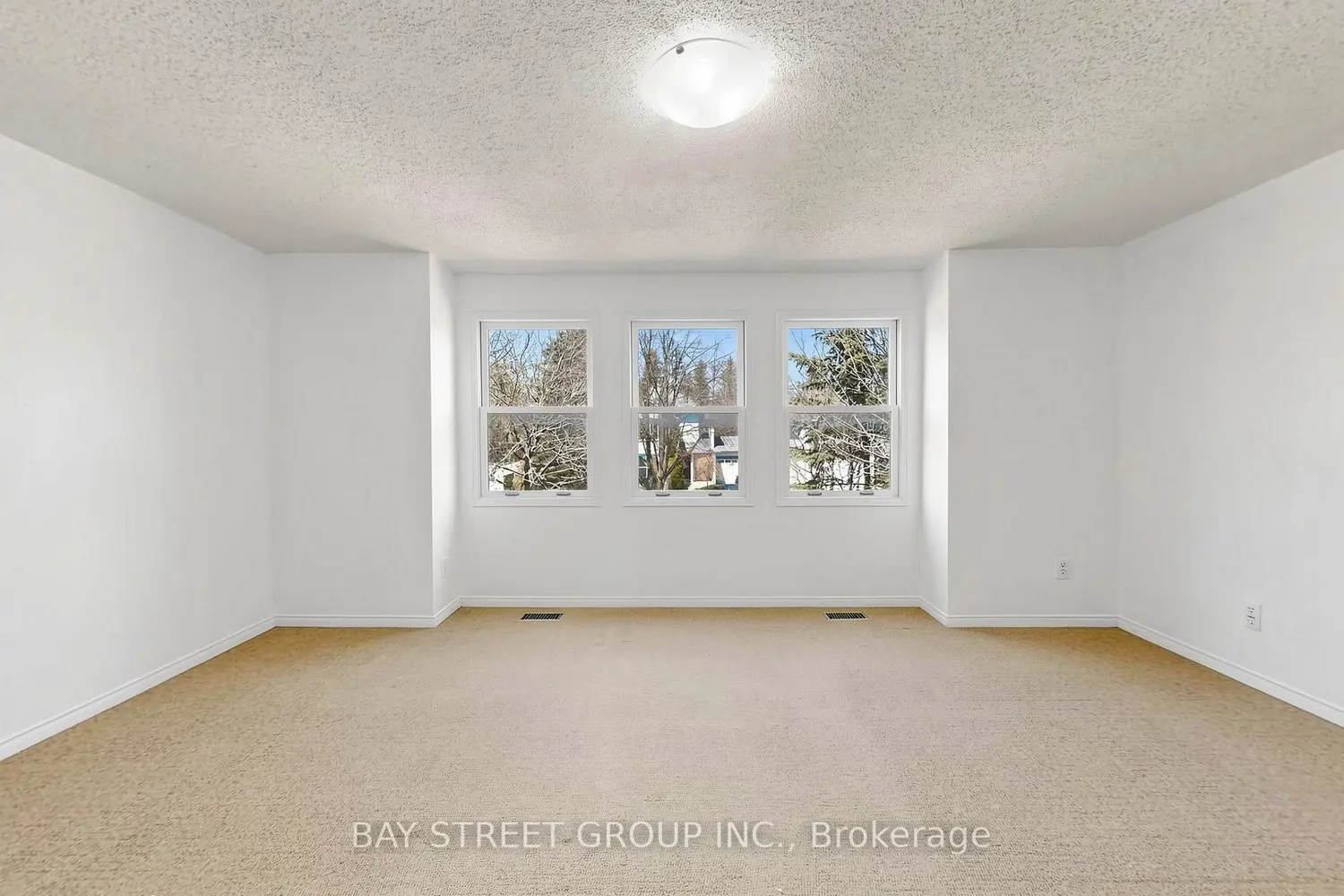 Additional image 7 of 985 Linden Street