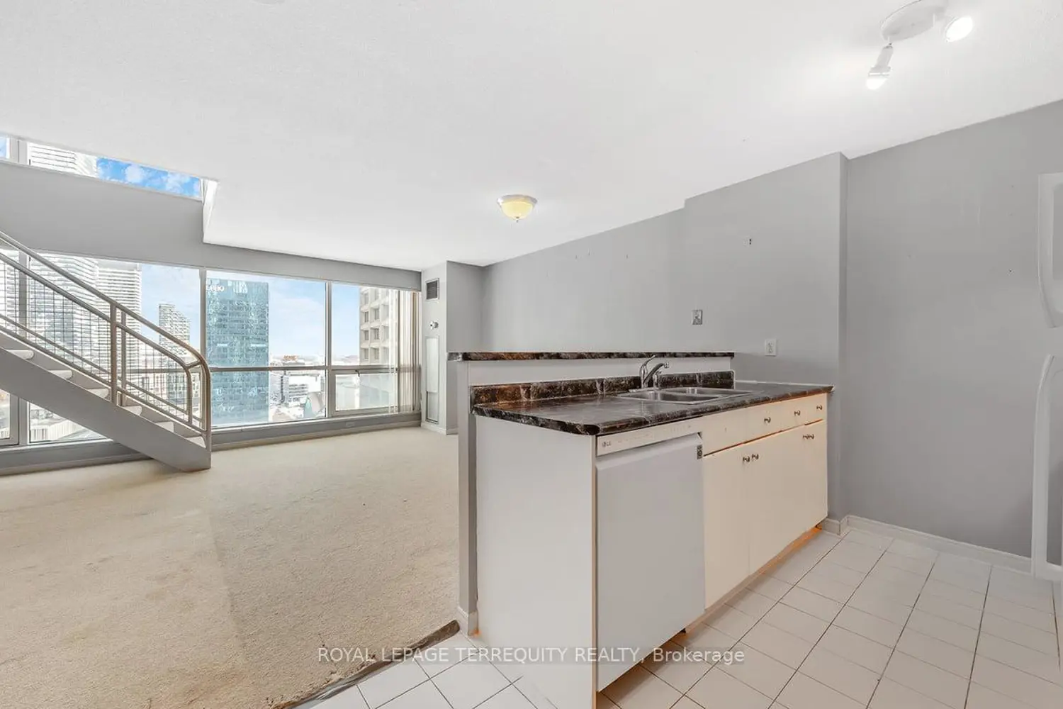 Additional image 10 of 10 Yonge Street 2609