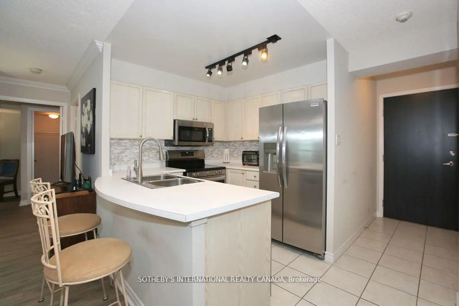 Additional image 4 of 600 Queens Quay 505
