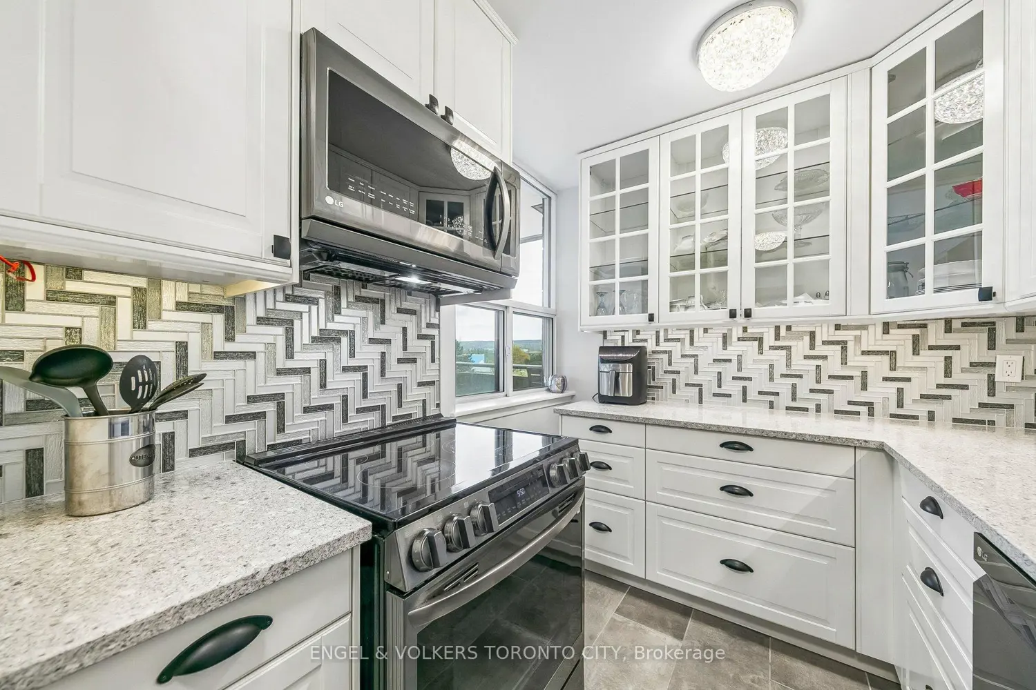 Additional image 9 of 1425 Ghent Avenue 501
