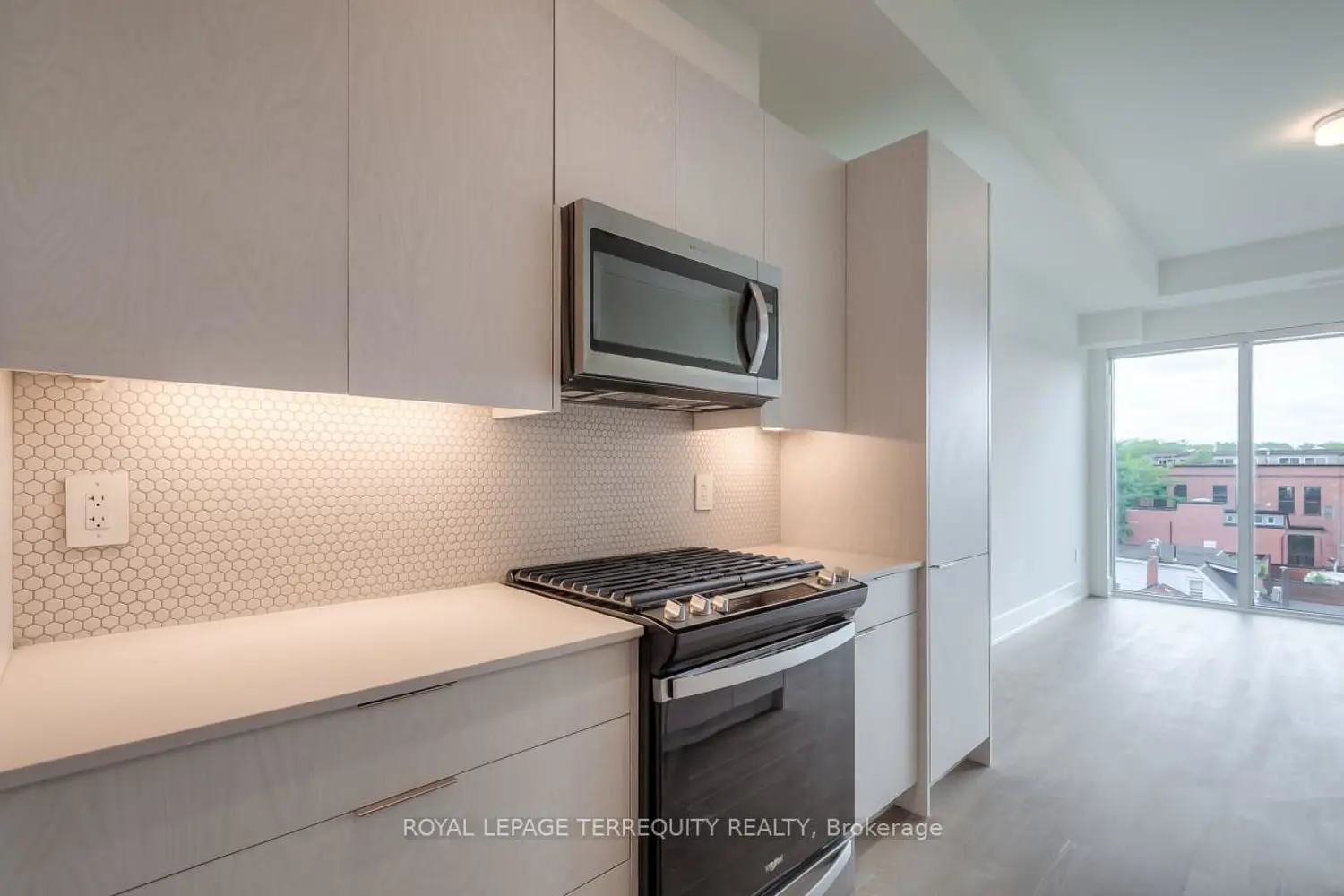 Additional image 2 of 495 Logan Avenue 505