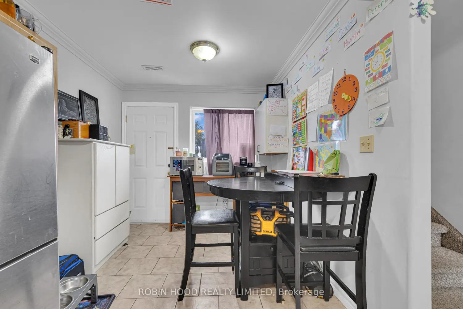 Additional image 10 of 406 Glengarry Avenue