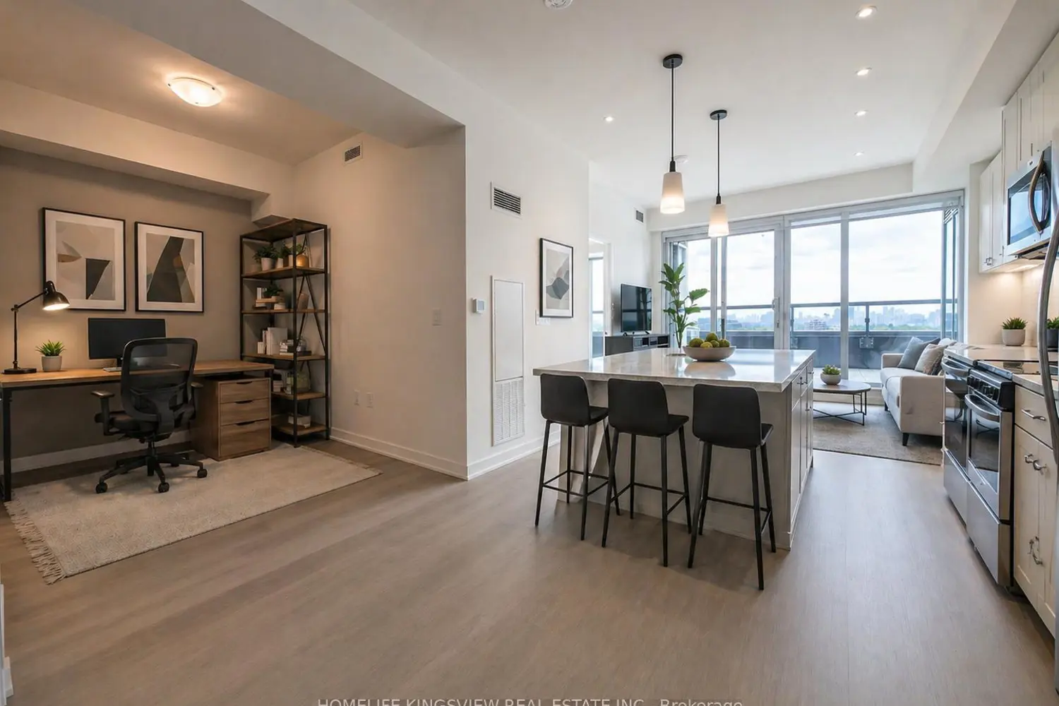 Additional image 5 of 859 The Queensway 910