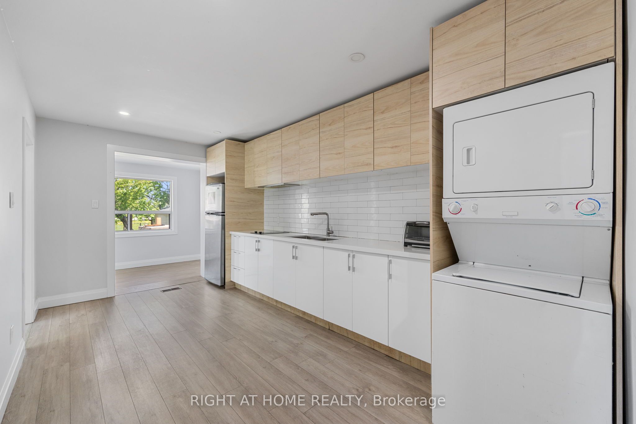 Additional image 4 of 72 Katherine Road, Toronto, ON, M3K 1J4