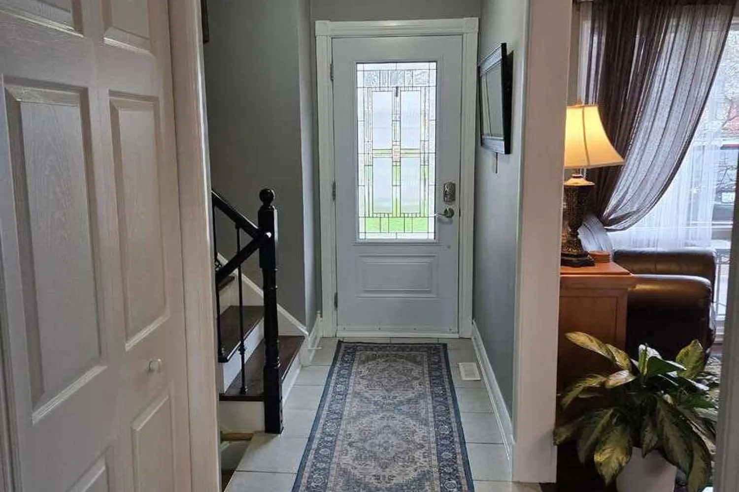 233 Elmore Drive photo 4