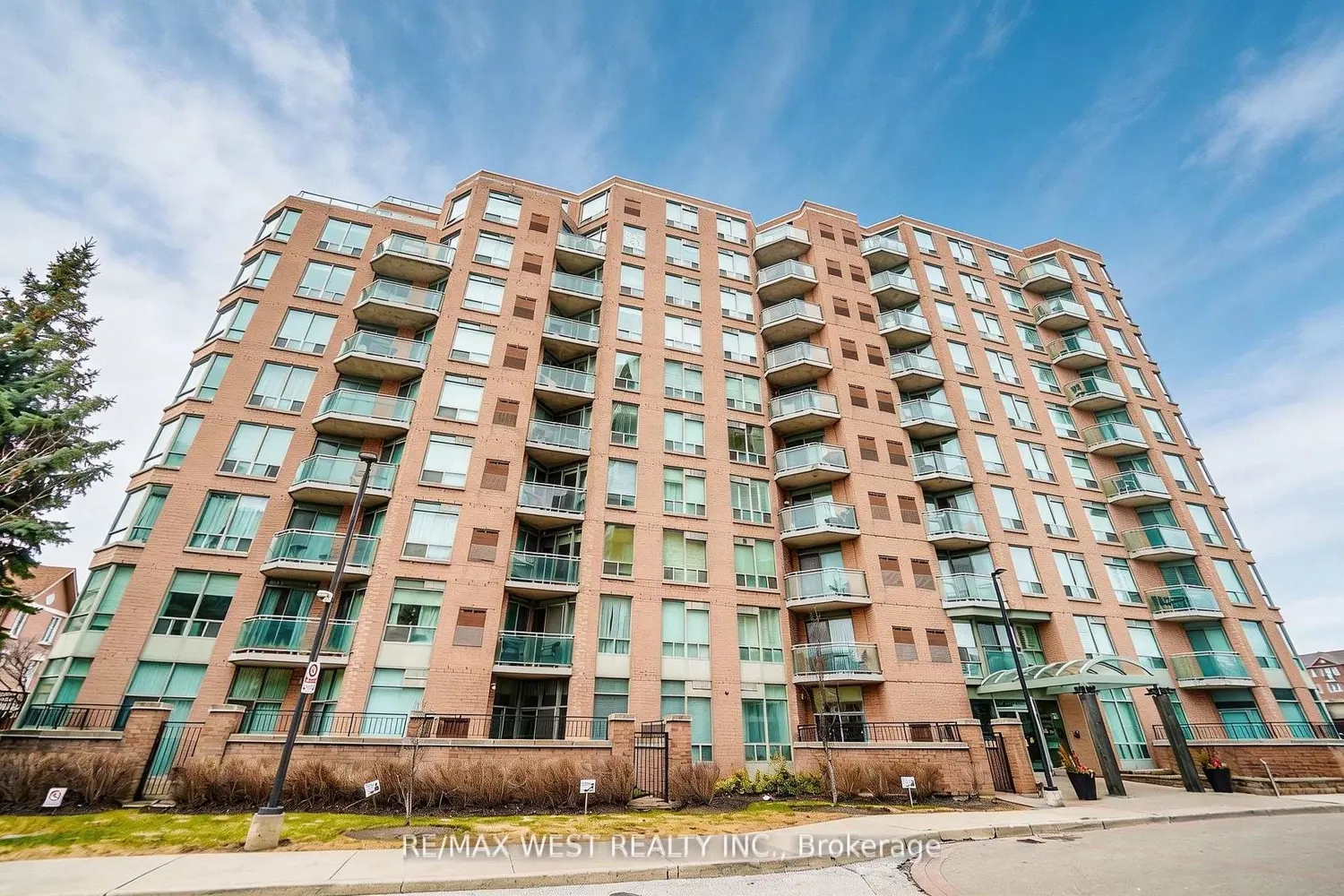190 Manitoba Street 309