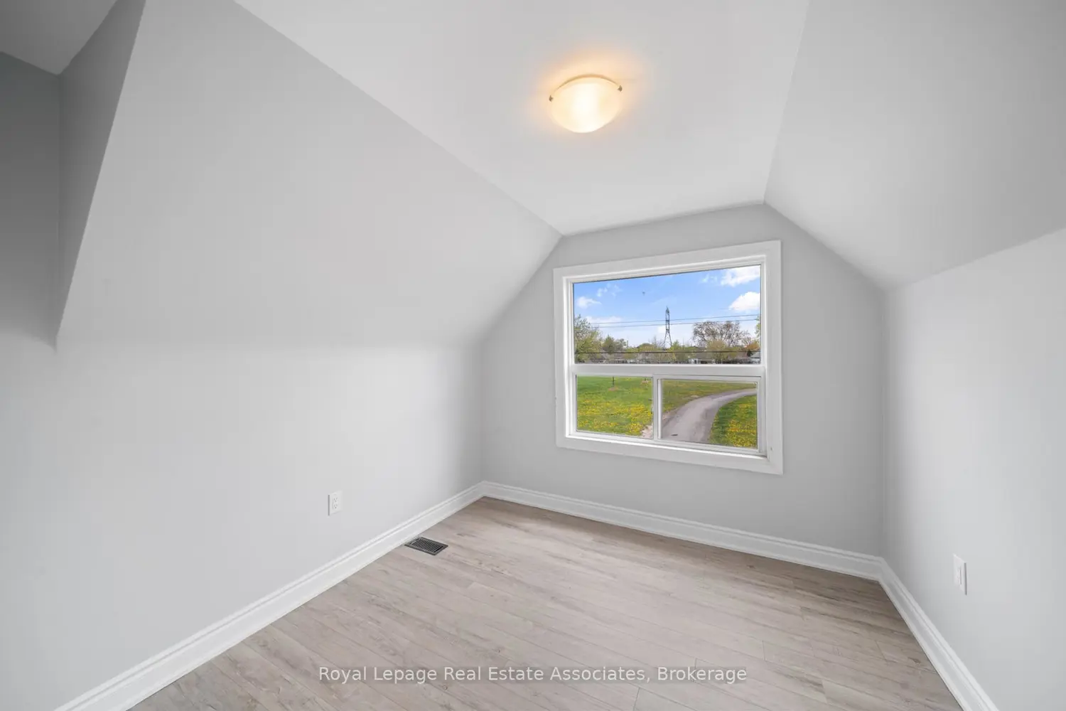 Additional image 8 of 305 Weir Street