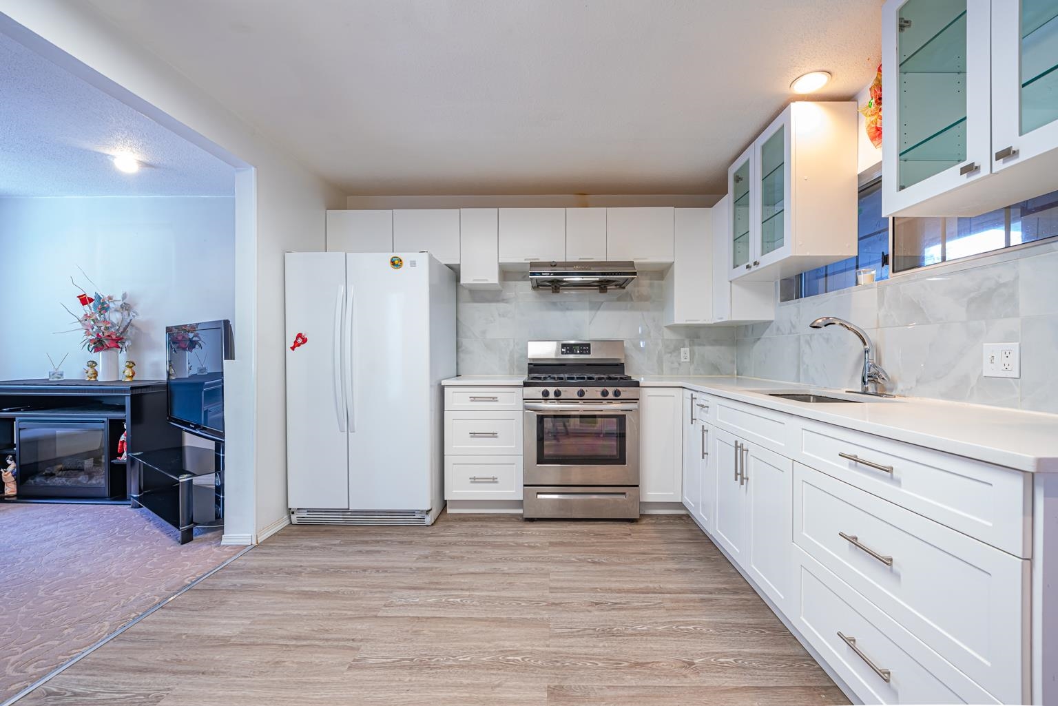 Additional image 3 of 3335 Dieppe Drive, Vancouver, BC, V5M 4B8