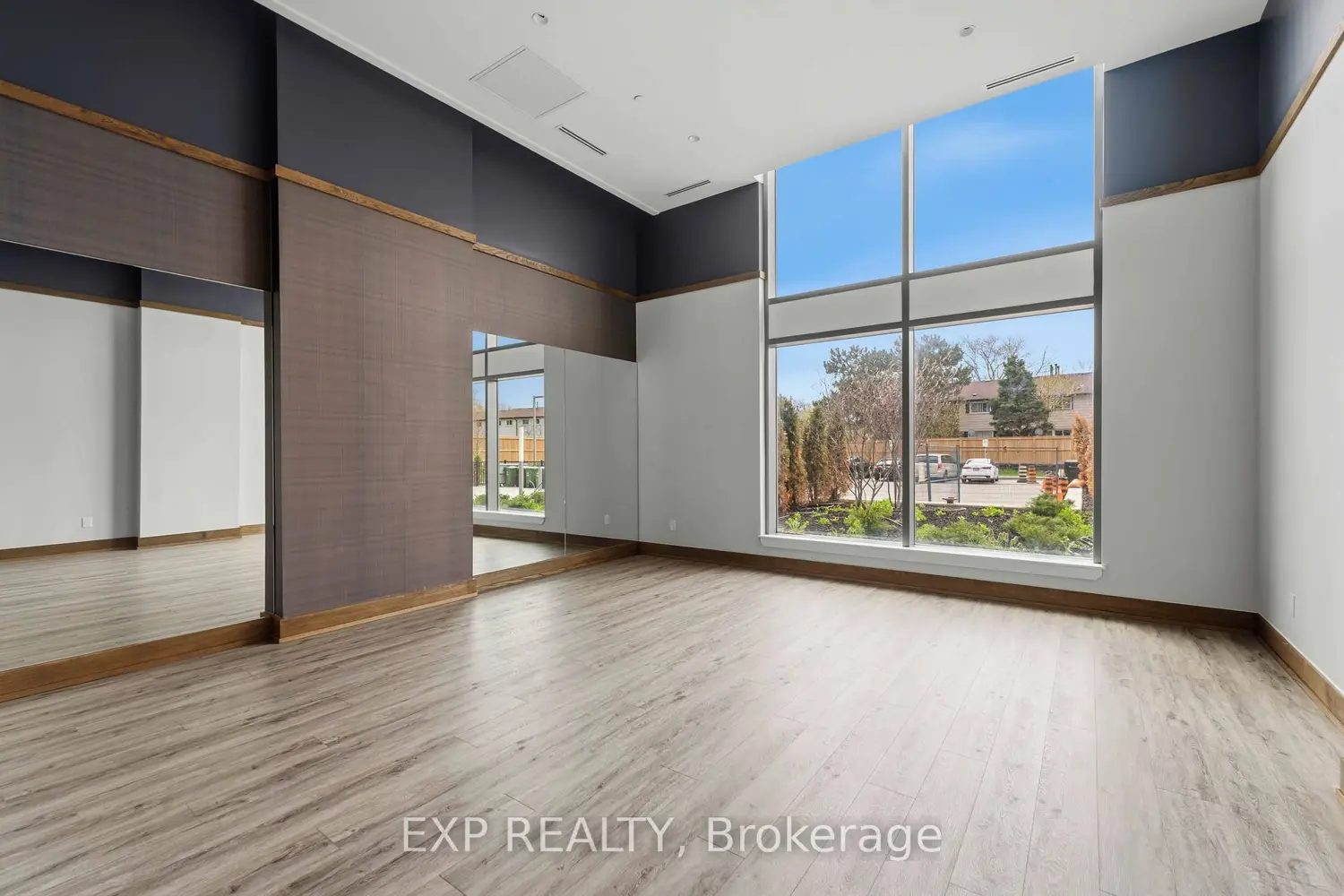 Additional image 17 of 2782 Barton Street 1619