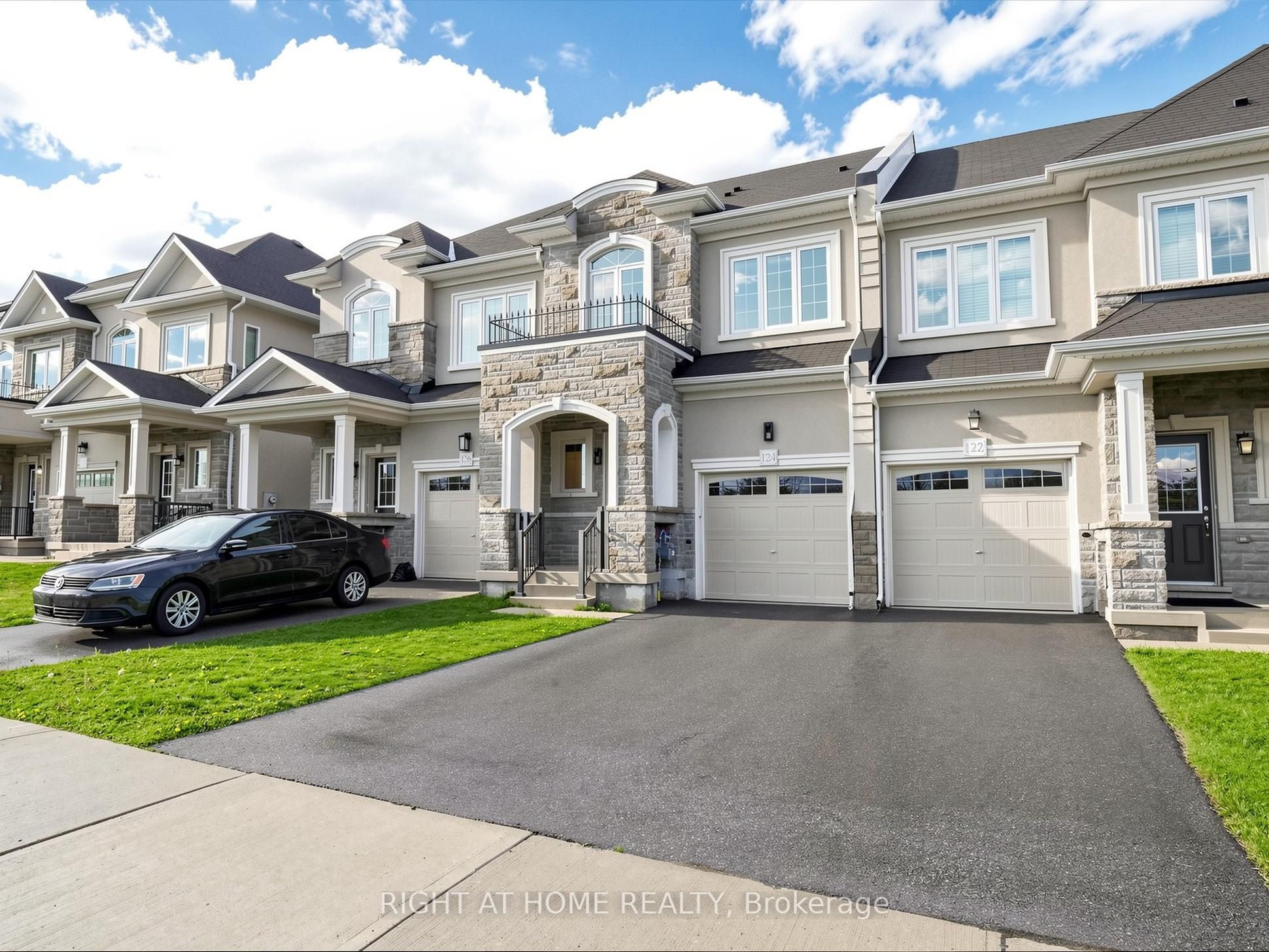 Additional image 2 of 124 Mosaic Drive, Hamilton, ON, L8B 1W4