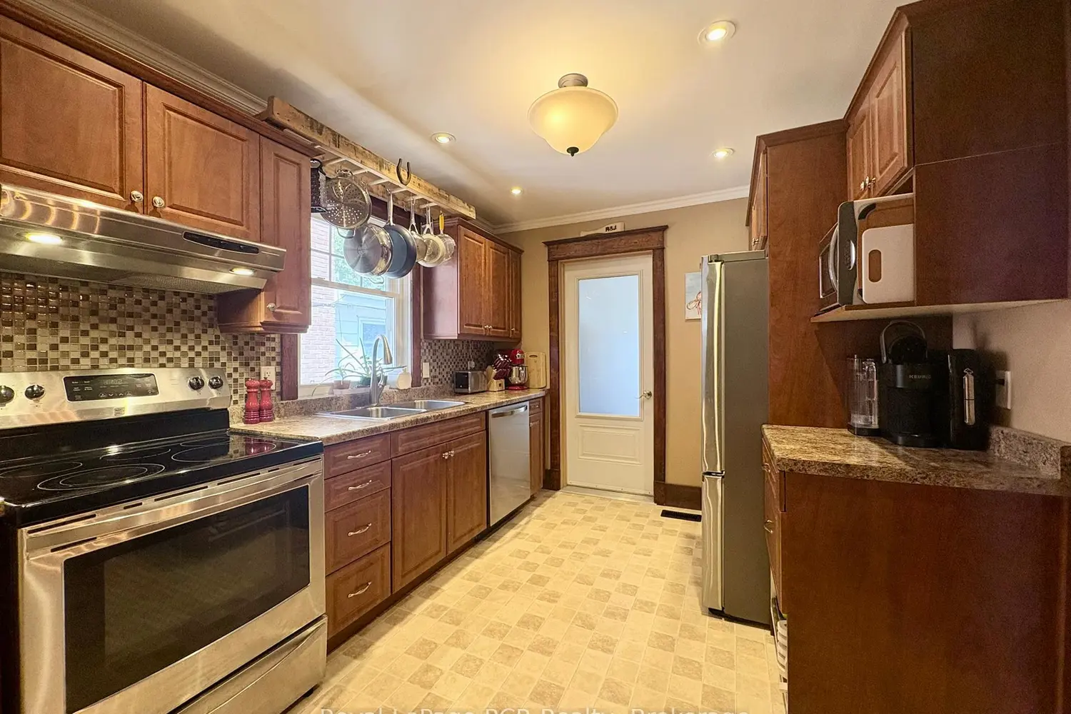 Additional image 9 of 434 13Th "A" Street