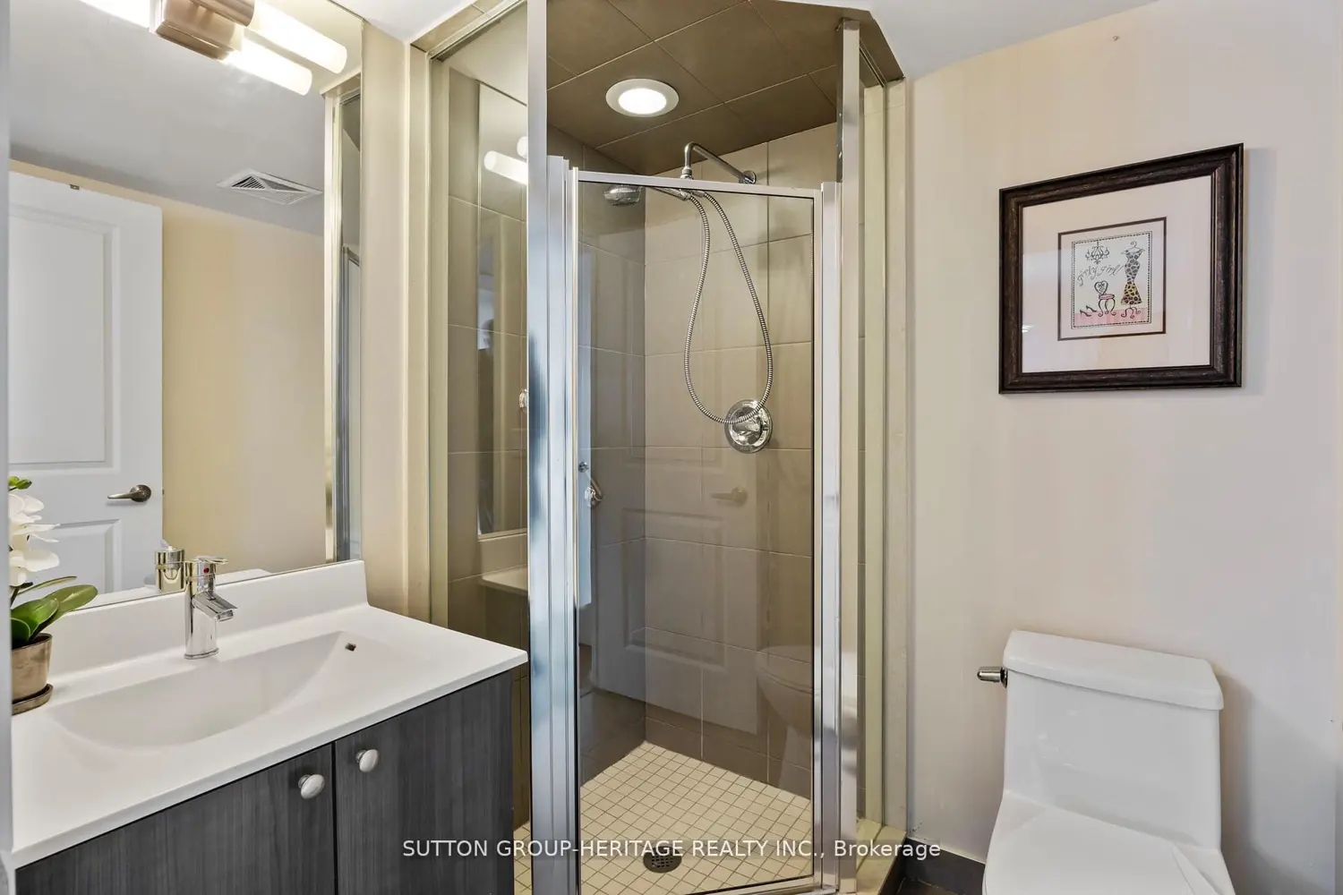 Additional image 16 of 1235 Bayly Street 213