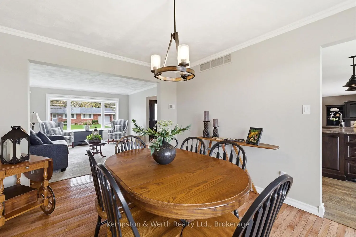 Additional image 6 of 890 Perkin Crescent