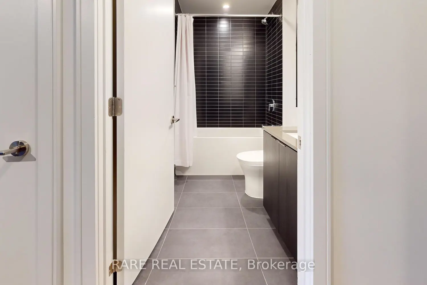 Additional image 12 of 3009 Novar Road 412