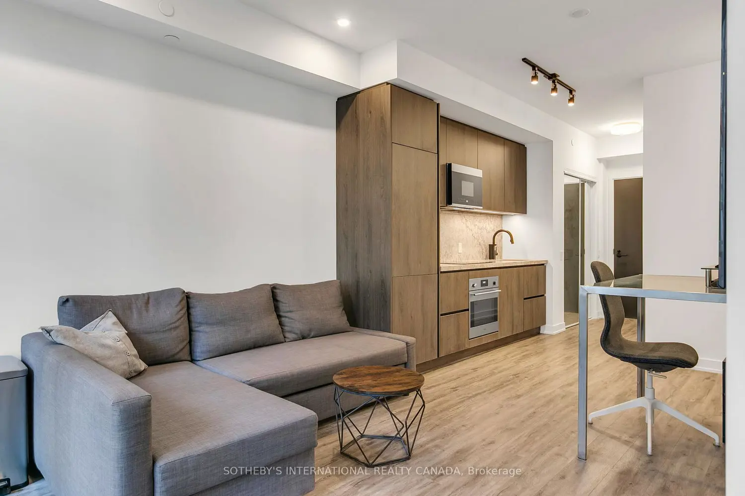 Additional image 9 of 108 Peter Street 611